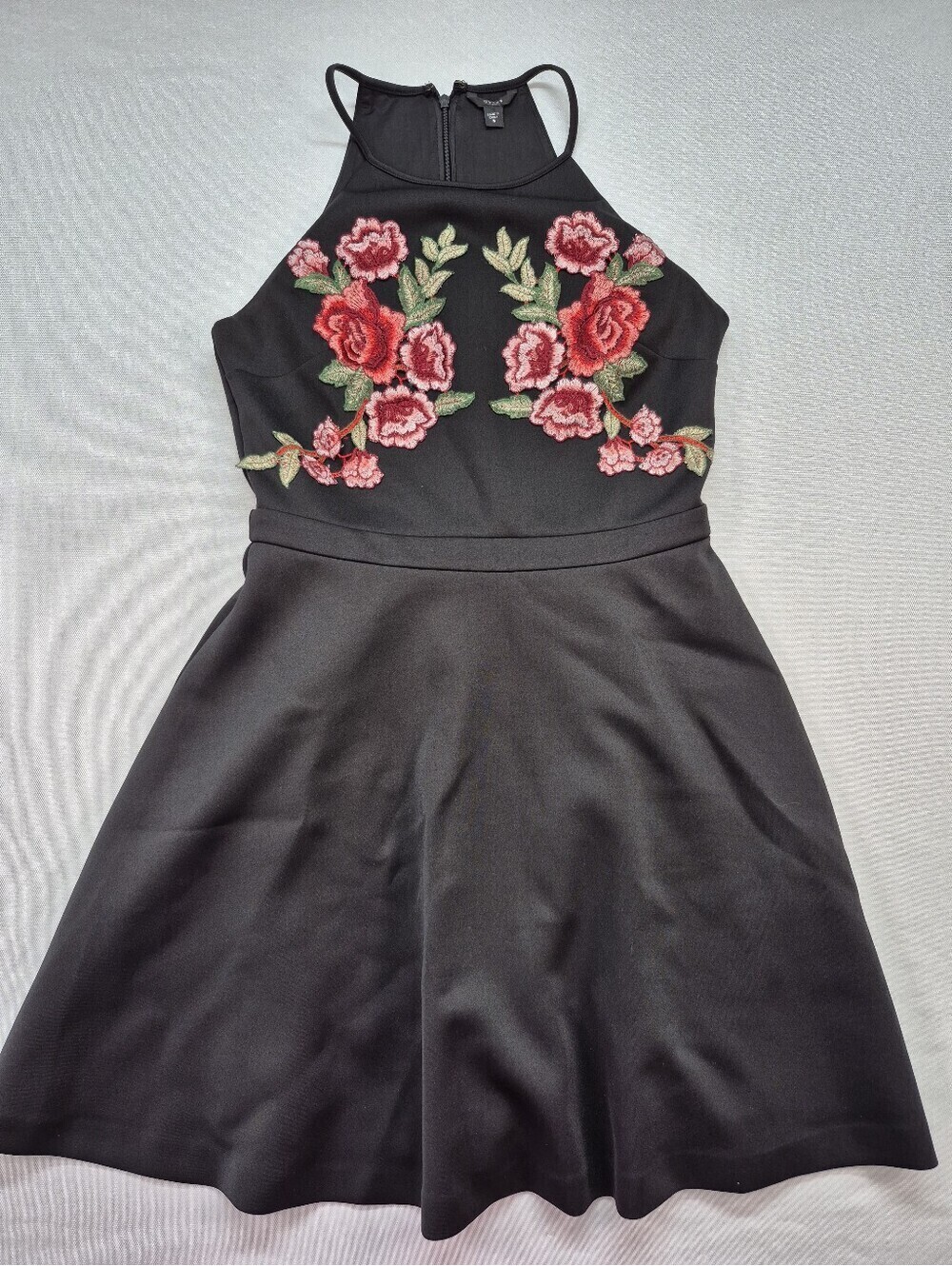 Guess women's M black Floral Embroidered A-line Mini Halter Dress